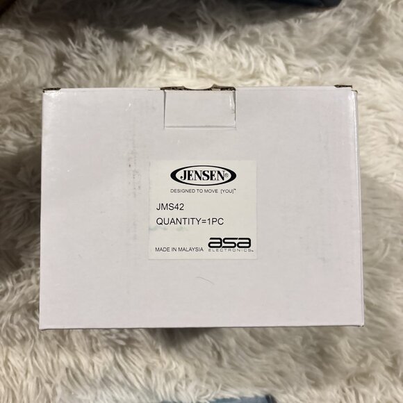 JENSEN Marine Entertainment System AM/FM Bluetooth with 4 Speakers JMS4SPKG NOB - Picture 4 of 8